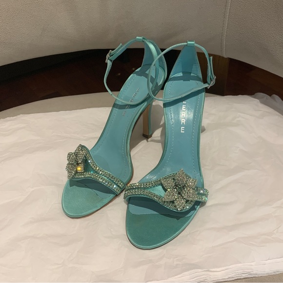 Beautiful Crystal Satin Sandal